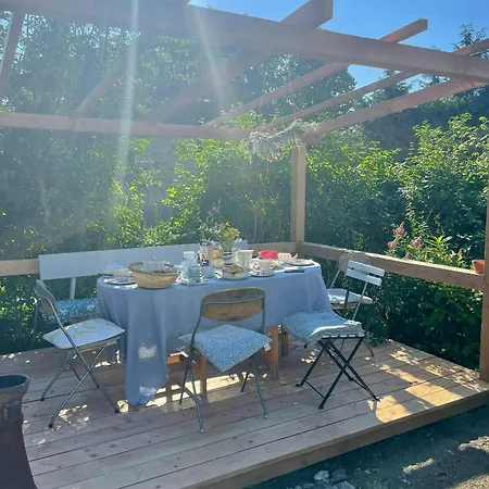 Holiday home Renovated Townhouse Near The *