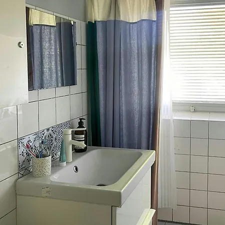 Renovated Townhouse Near The Holiday home